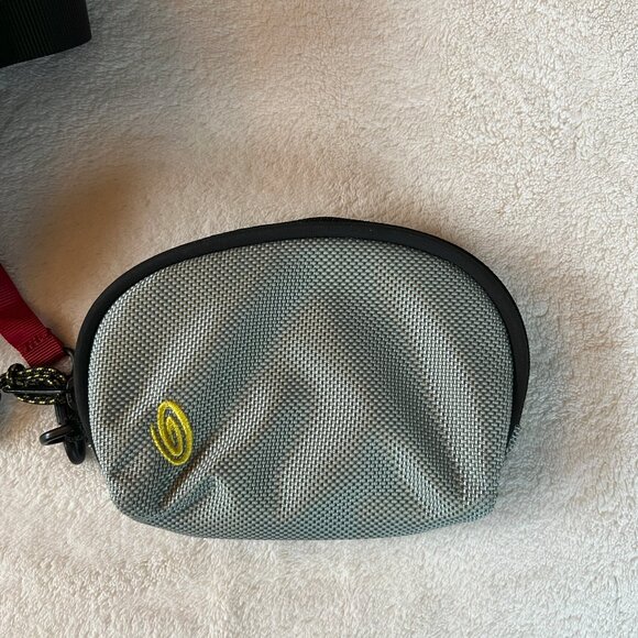 NWT Timbuk2 x Laura Jo Wegman Graphic Tote in silver - Picture 6 of 13